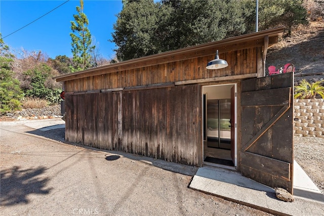 view of outbuilding