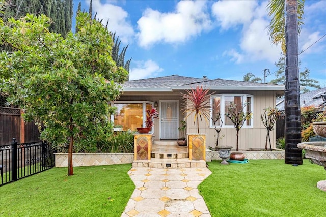 view of front of house with a front yard