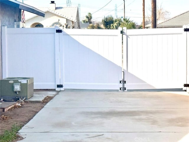 view of gate featuring cooling unit