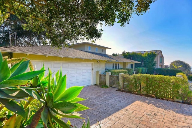 view of front facade with a garage