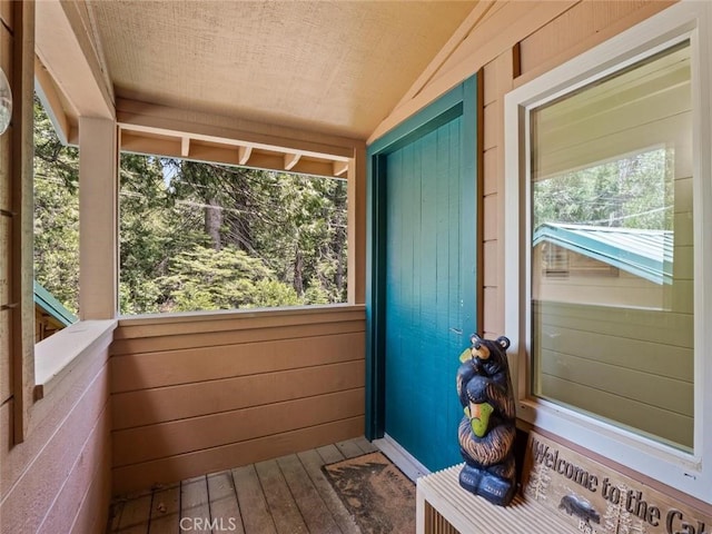 1153 Silvertip Ln, Fish Camp, CA 93623 - unfurnished sunroom featuring lofted ceiling