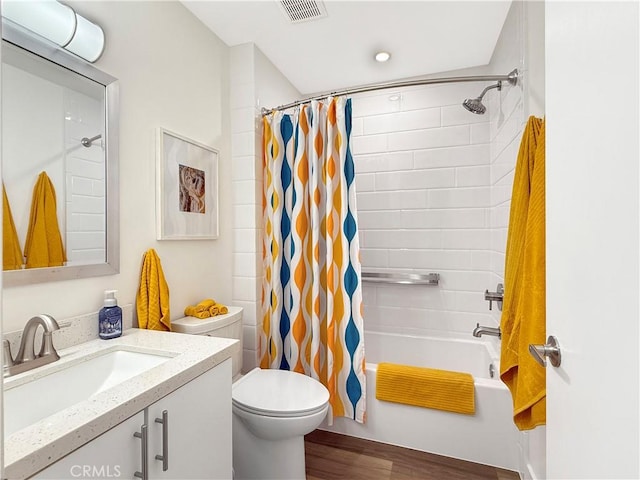 1137 Tiffany Cir S, Palm Springs, CA 92262 - bathroom with wood finished floors, vanity, and shower / bath combo