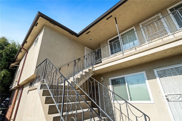 734 Linden Ave Unit 7, Long Beach, CA 90813 - view of stairway