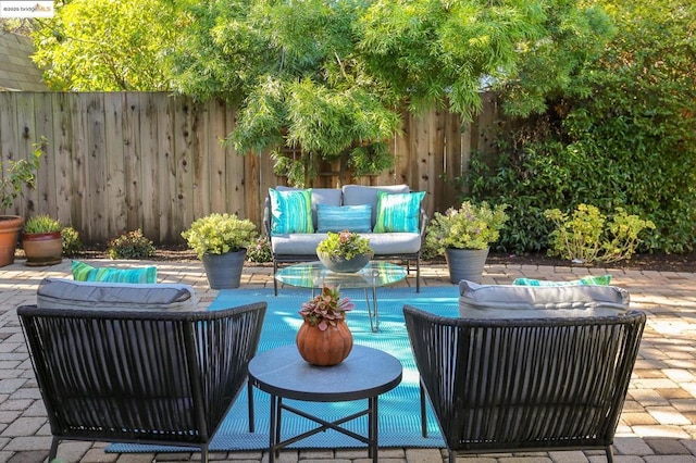 view of patio featuring outdoor lounge area