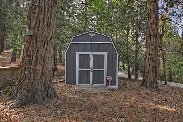 view of outbuilding