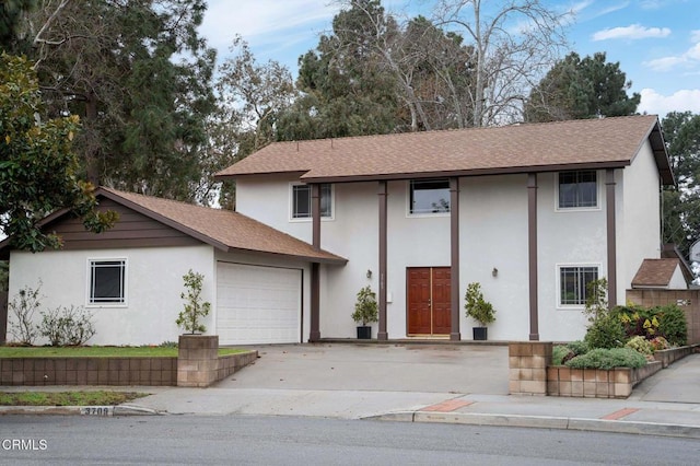 view of front facade with a garage