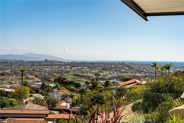 bird's eye view with a mountain view