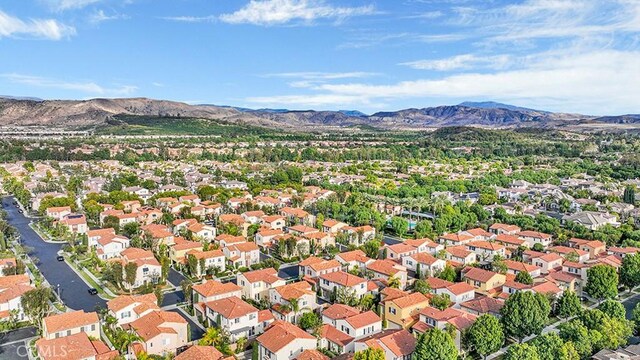 bird's eye view with a mountain view