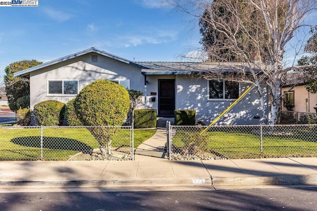 view of front of house with a front yard