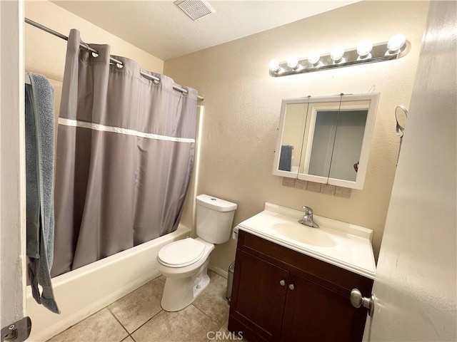 full bathroom featuring visible vents, toilet, shower / tub combo with curtain, tile patterned floors, and vanity