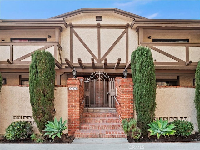 view of entrance to property