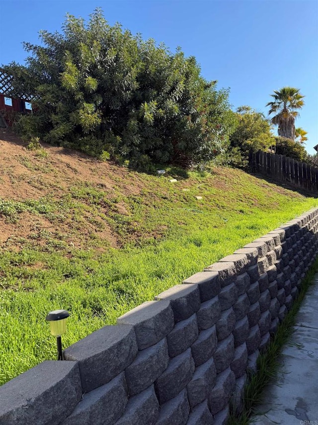 view of yard featuring fence