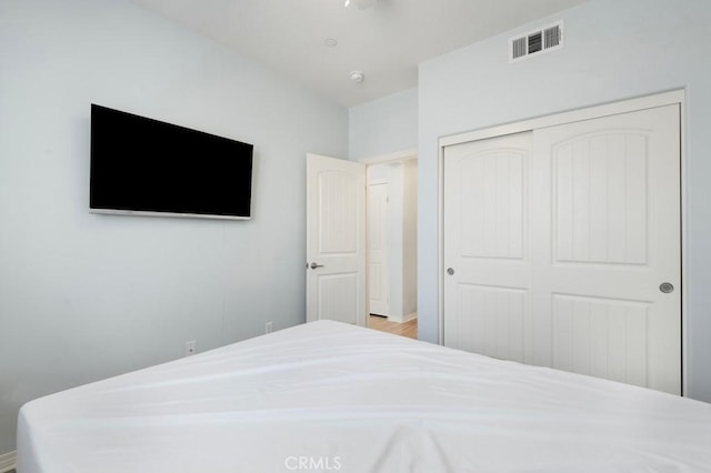 bedroom featuring a closet