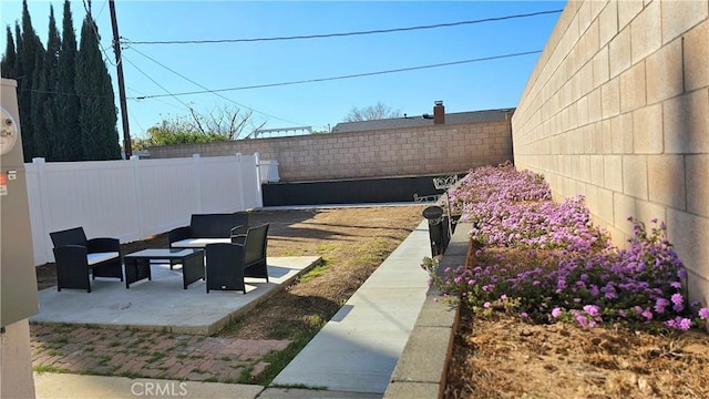 view of yard with a patio