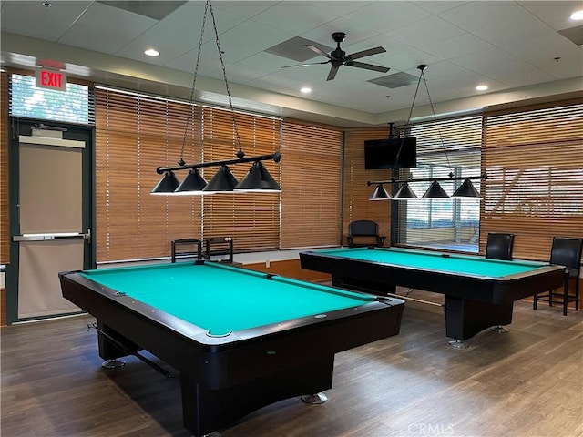 recreation room featuring billiards, a ceiling fan, wood finished floors, and recessed lighting