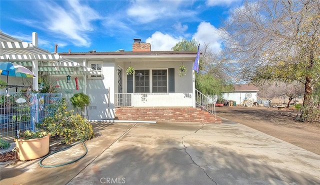 view of front of home