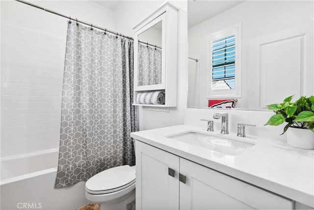 92 Juniper Dr, Rancho Mission Viejo, CA 92694 - bathroom with toilet, vanity, and shower / bath combination with curtain