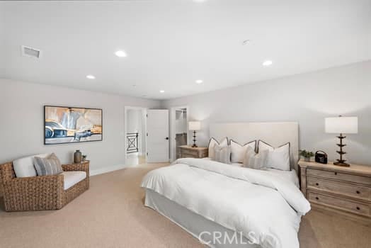 view of carpeted bedroom