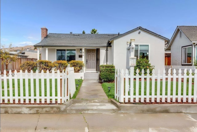 view of front of house with a front yard