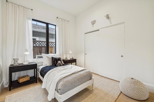 bedroom featuring a closet