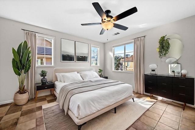 bedroom with ceiling fan