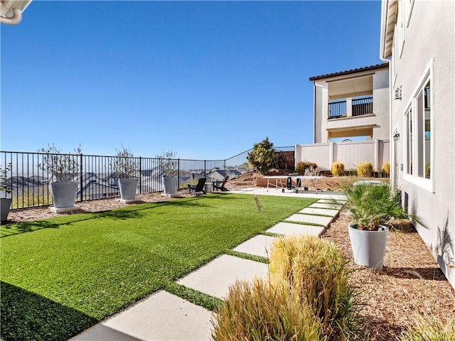 view of yard with a patio area