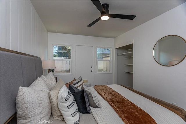 bedroom with ceiling fan