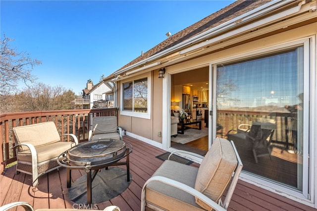 1430 Sequoia Dr, Lake Arrowhead, CA 92352 - view of wooden terrace
