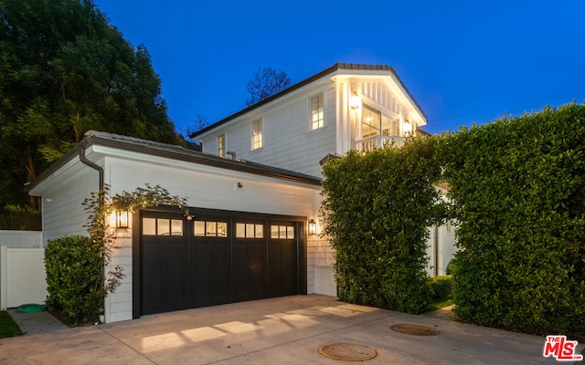 view of front of house with a garage