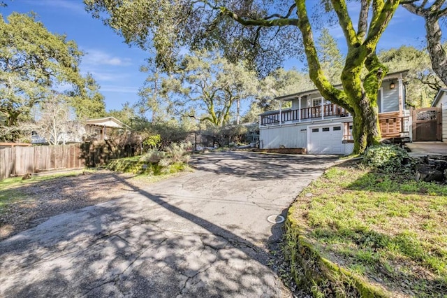 view of front of property featuring a garage