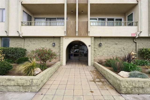 view of entrance to property