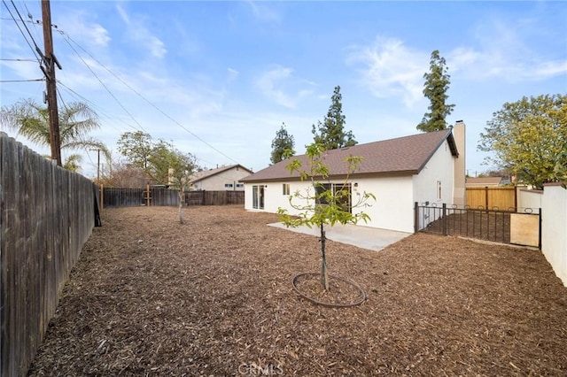 view of yard with a patio