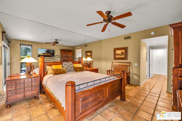 bedroom with ceiling fan