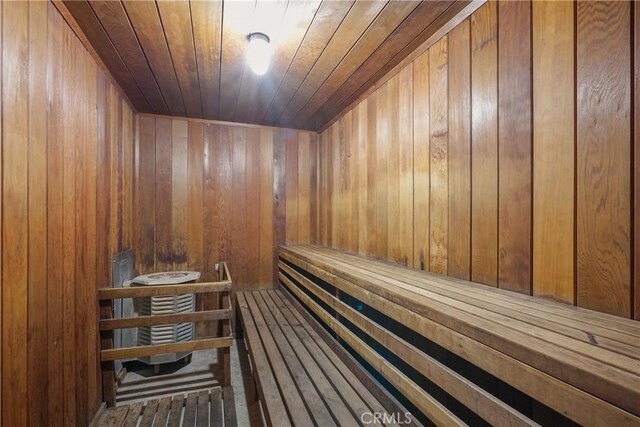 5845 Doverwood Dr Unit 216, Culver City, CA 90230 - relaxing sauna with wooden ceiling and wood walls