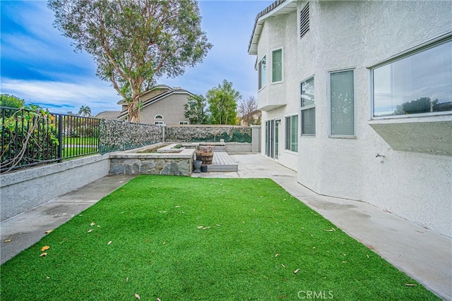 view of yard with a patio