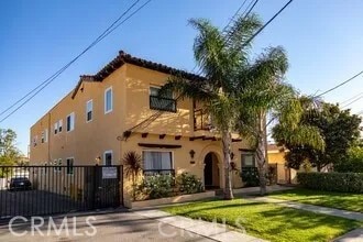 view of mediterranean / spanish home