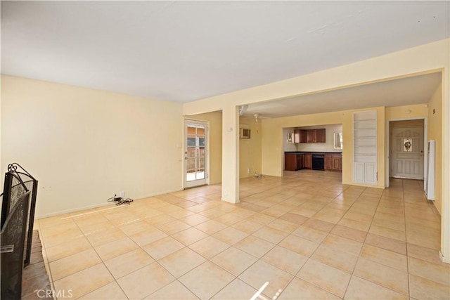 unfurnished room featuring light tile patterned flooring