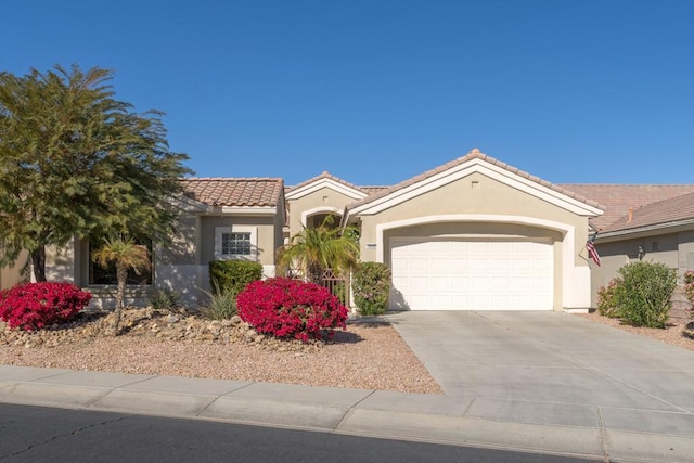 view of front facade featuring a garage