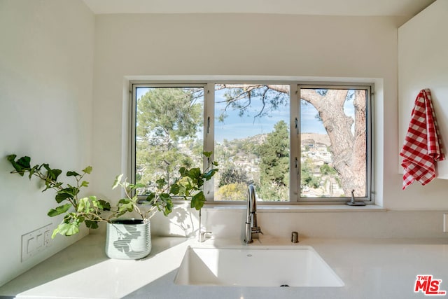 room details featuring sink