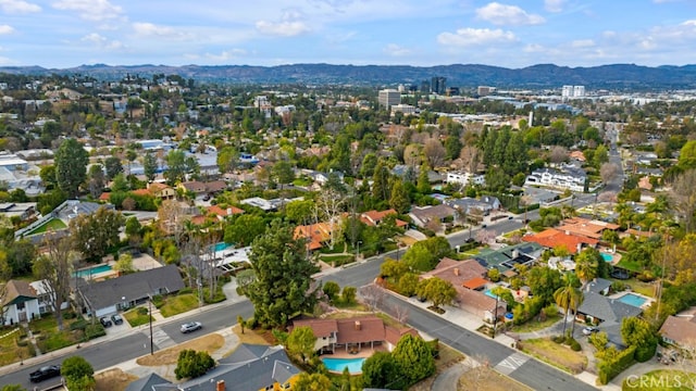 bird's eye view featuring a mountain view