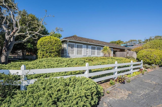 view of front of property