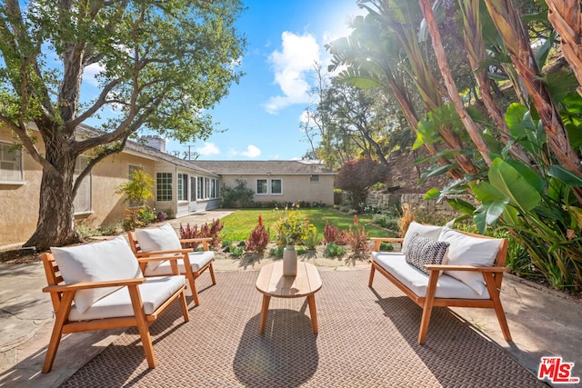 view of patio featuring an outdoor hangout area