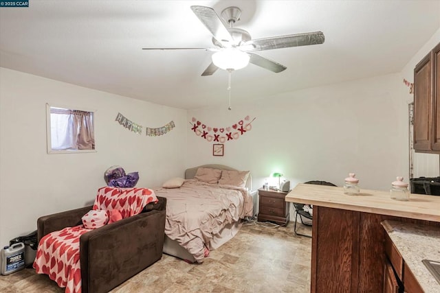 bedroom featuring ceiling fan