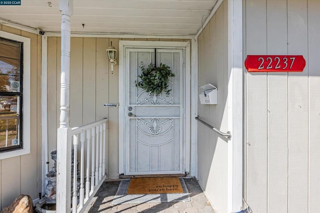 view of entrance to property