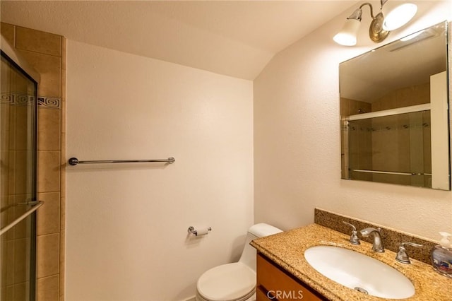 23821 Hillhurst Dr W Unit 44, Laguna Niguel, CA 92677 - full bath with toilet, vanity, a tile shower, and lofted ceiling
