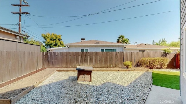 view of yard featuring a patio area