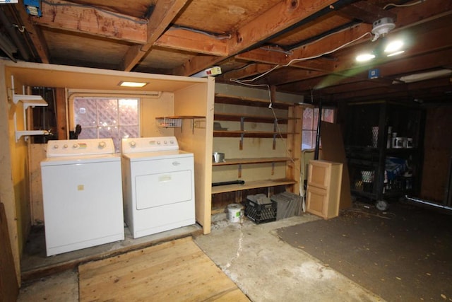 basement featuring washer and clothes dryer