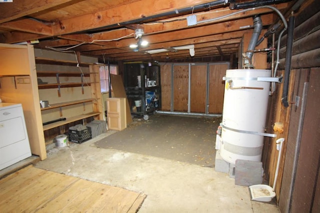 basement with washer / dryer and strapped water heater