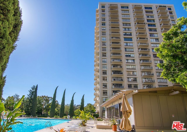 view of pool featuring a pergola