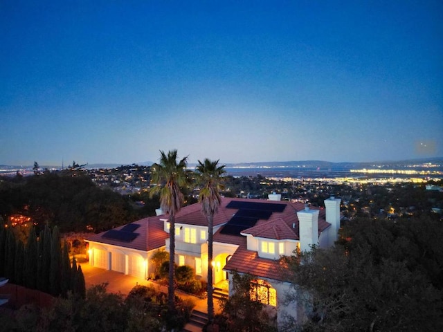 view of aerial view at dusk